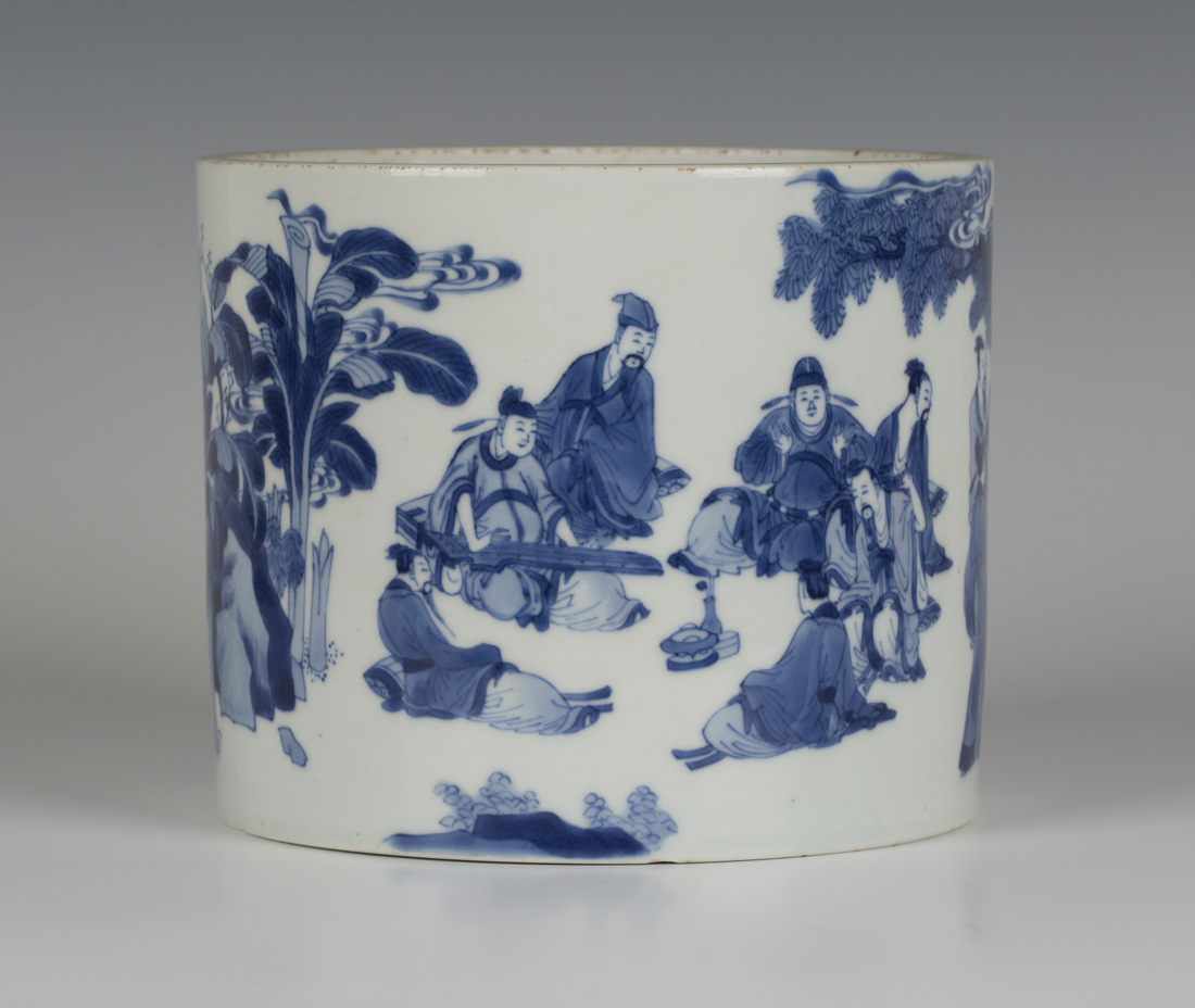 A blue and white Transitional brush pot, 17th Century with Chenghua mark. -  Bukowskis