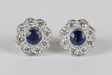 LOT 692