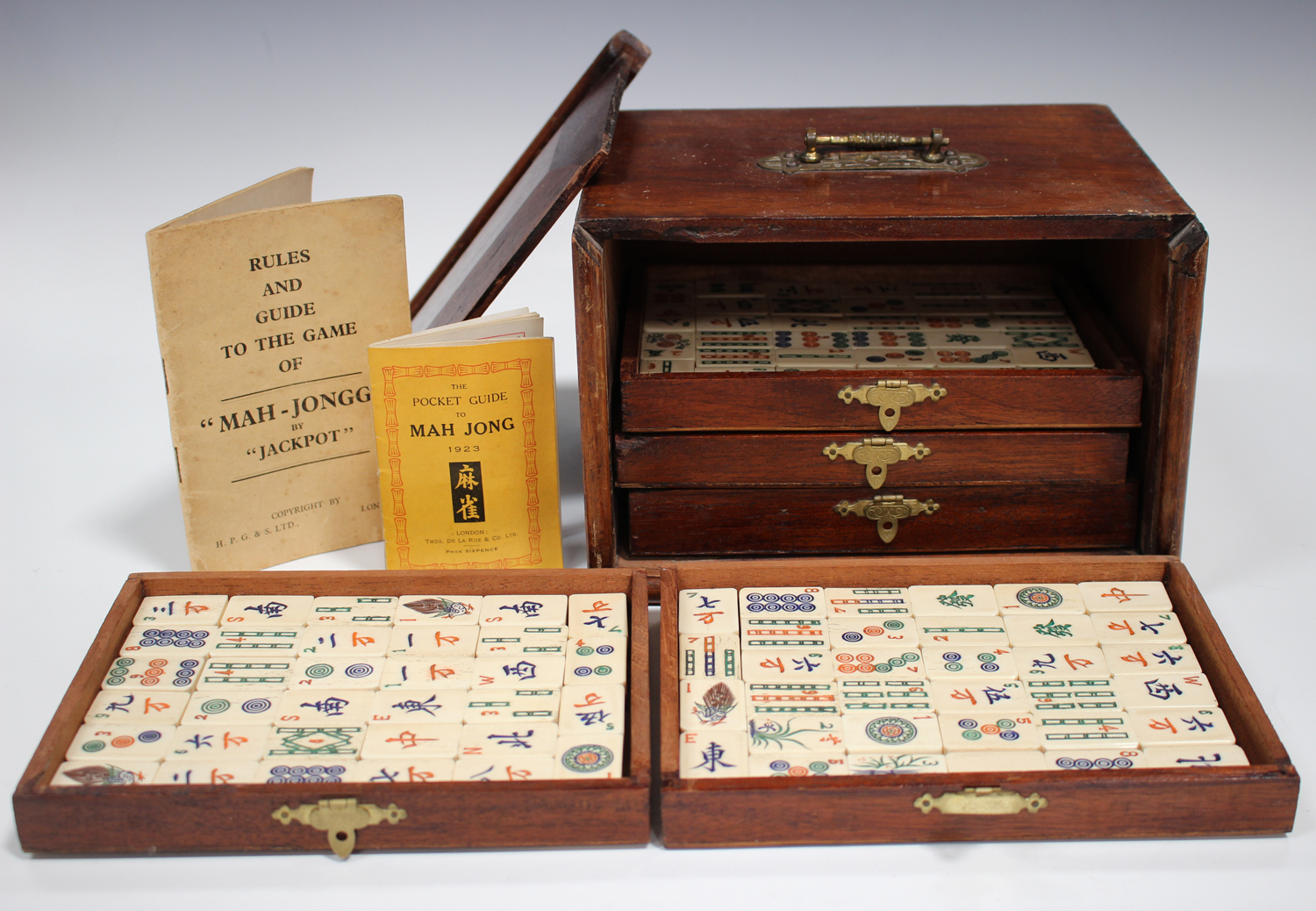 mahjong+set in past antique auctions