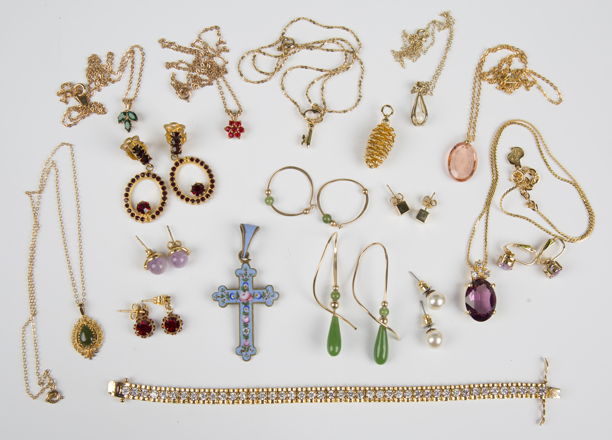A group of jewellery, including some silver, various costume rings ...