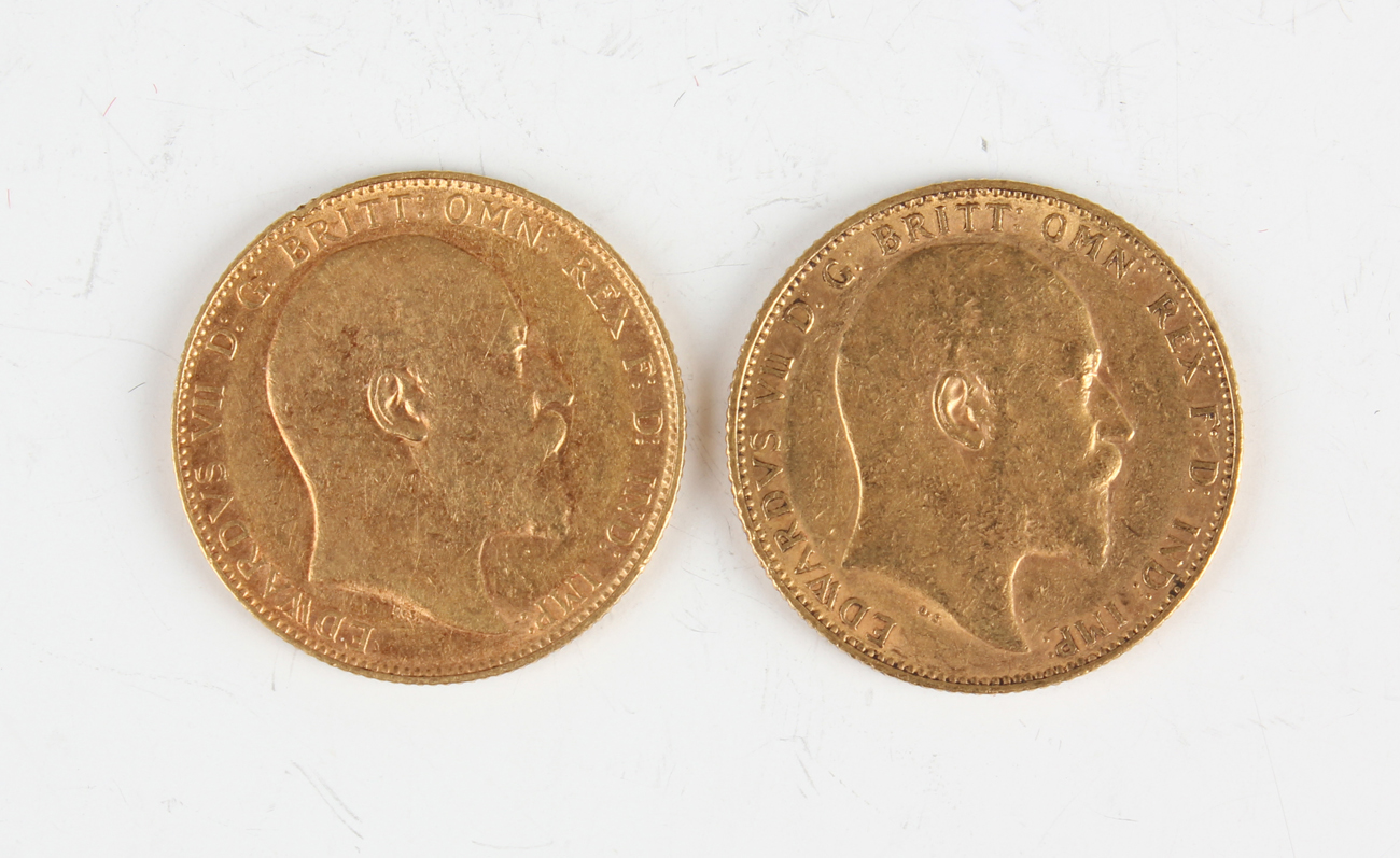 Two Edward VII sovereigns, 1904 and 1908, both Perth Mint.