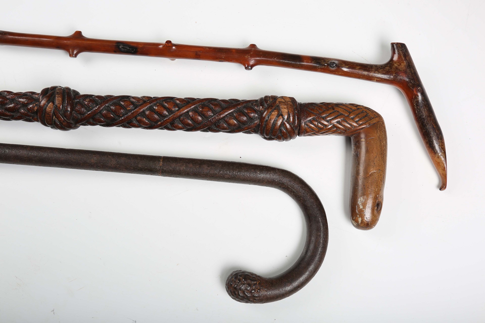 LOT 2669